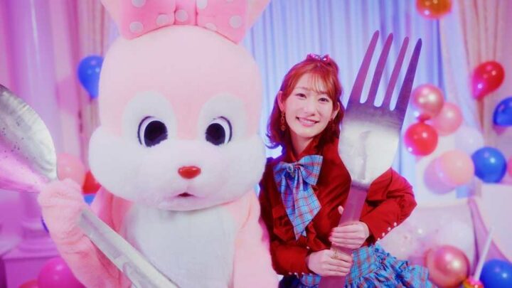 Miho Okasaki Rilis MV “HAPPY LUCKY JET!!”, Lagu Utama untuk Mini-Album Keduanya